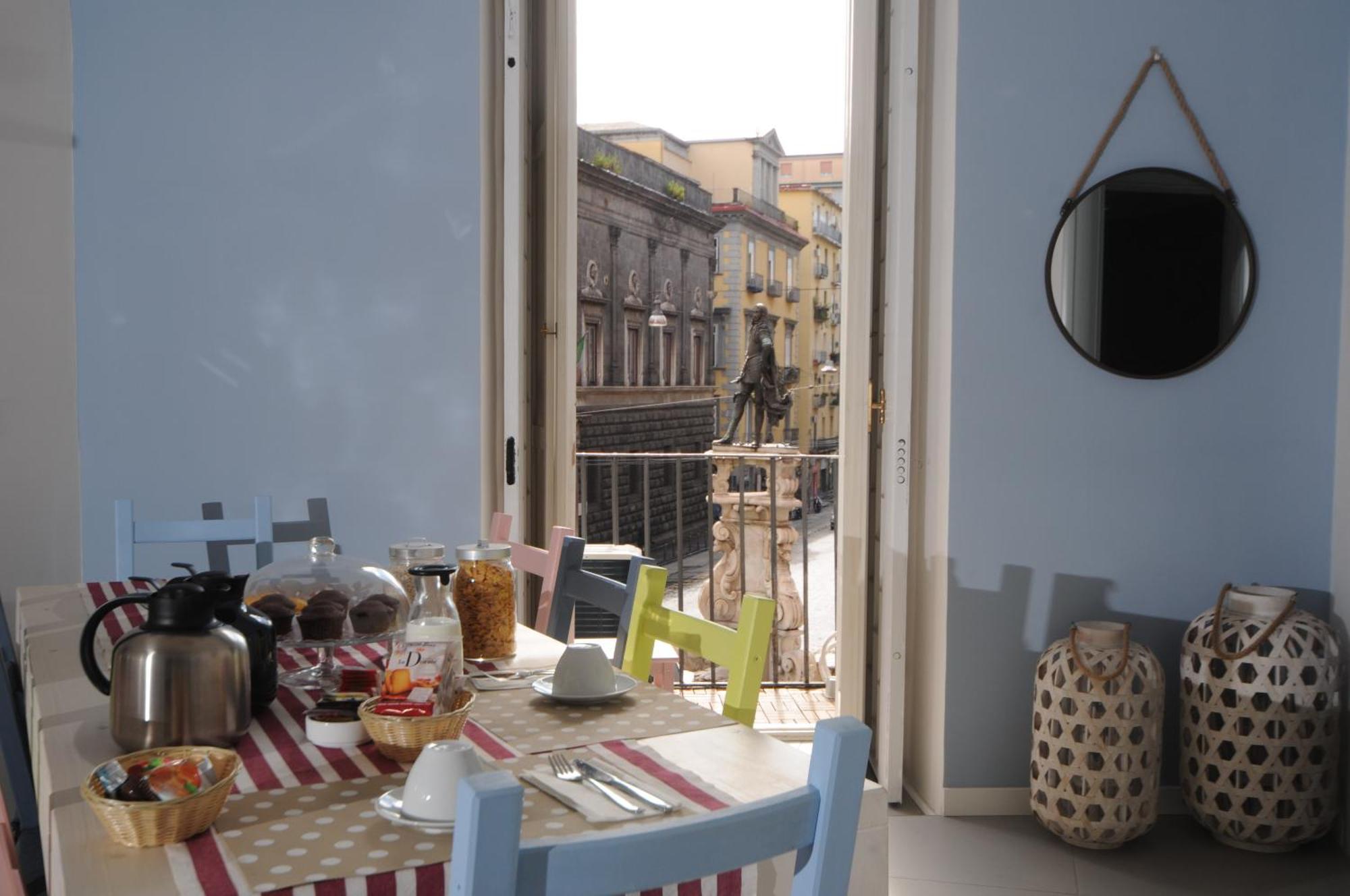 A Casa Di Anna Bed and Breakfast Napels Buitenkant foto