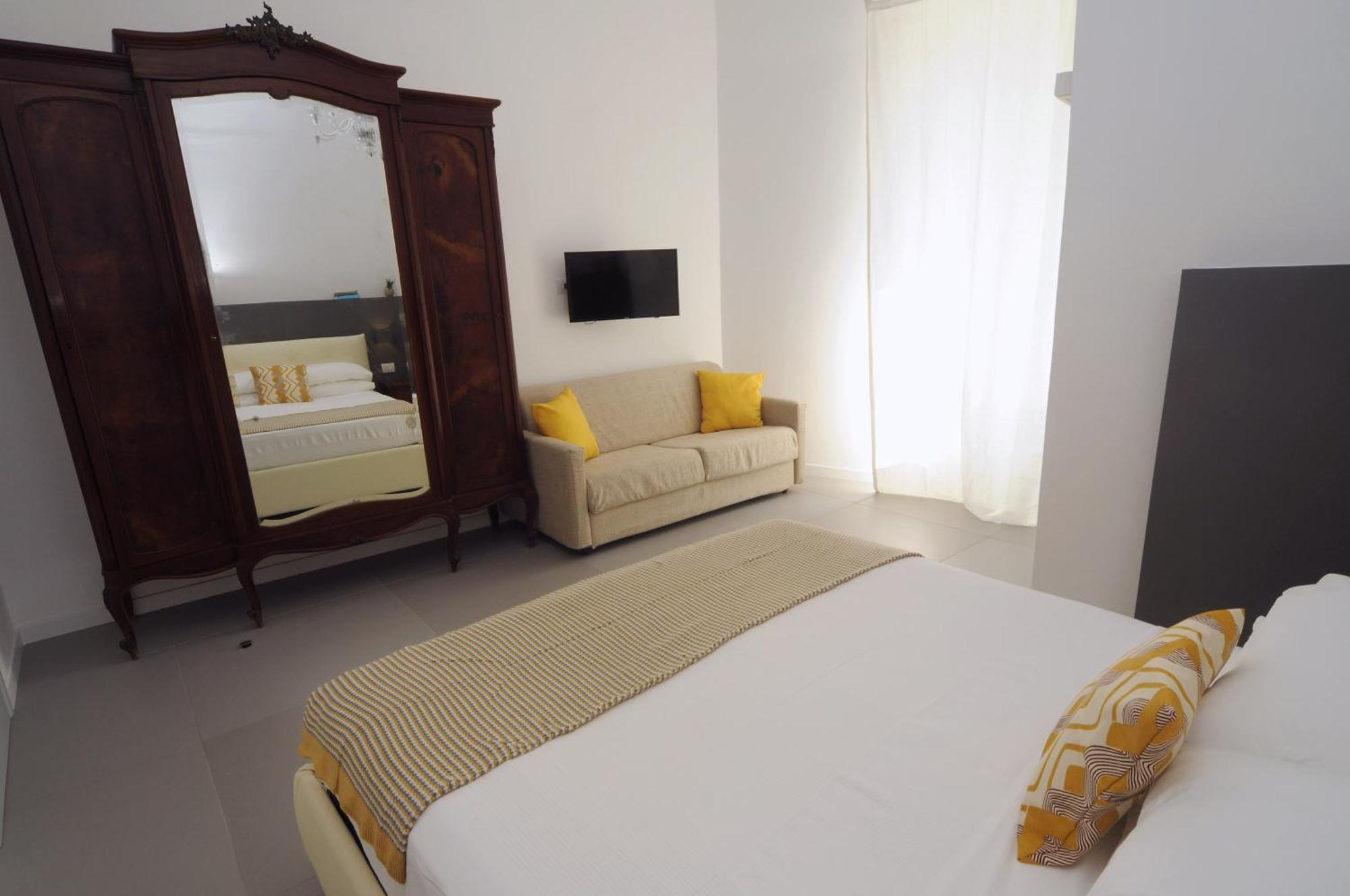 A Casa Di Anna Bed and Breakfast Napels Buitenkant foto