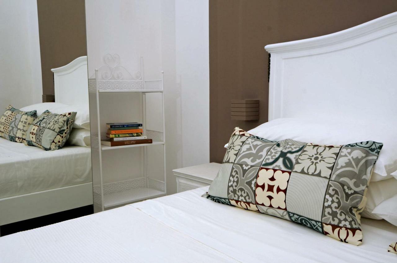 A Casa Di Anna Bed and Breakfast Napels Buitenkant foto